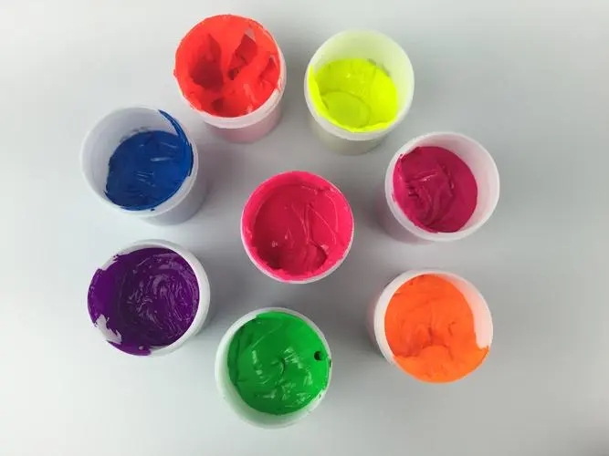 乳胶漆加色浆的妙用：保存技巧大揭秘！